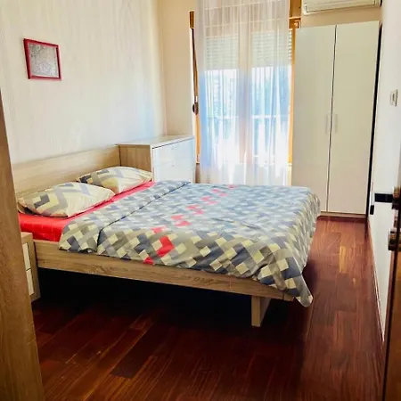 Urban Athos 2 Apartament